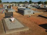 image of grave number 558387